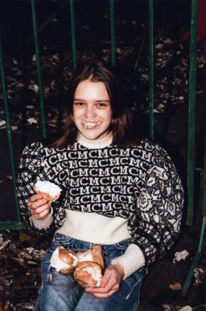 img049.jpg