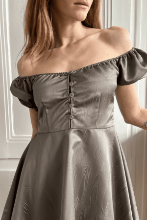 robe2-1.png
